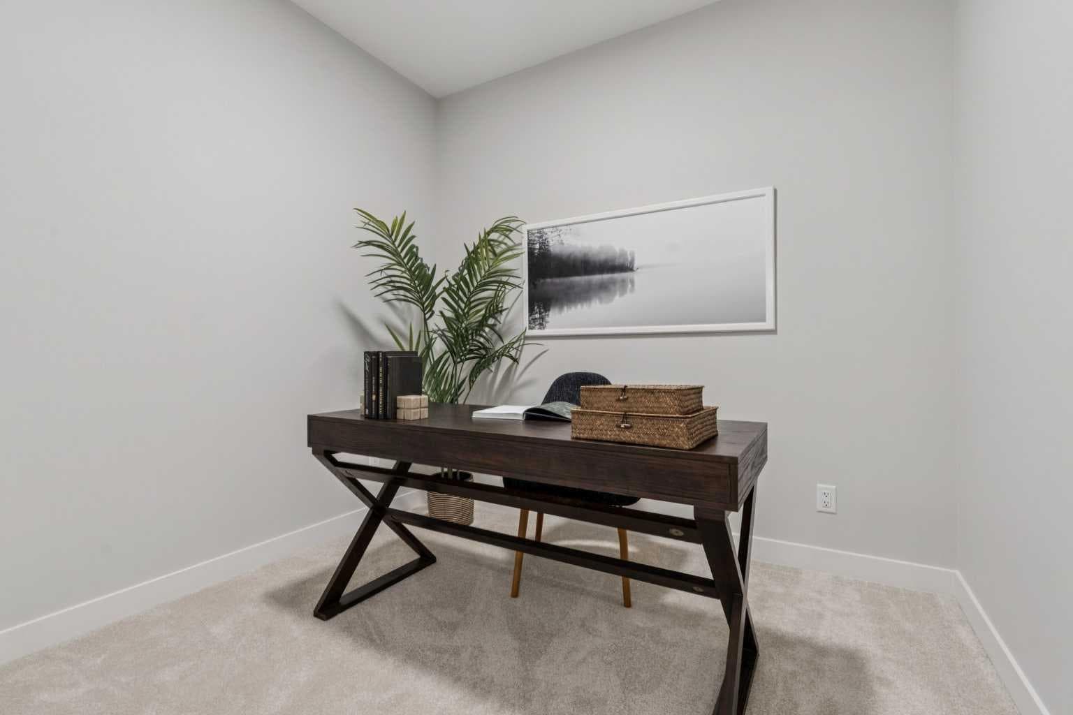 201, 655 Shawnee Square SW
