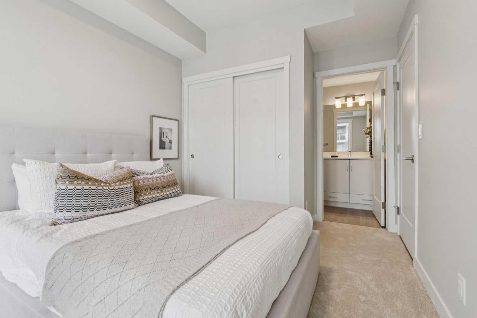 201, 655 Shawnee Square SW