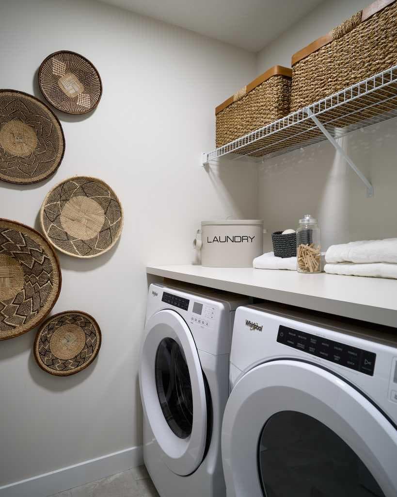 124 Royston Gardens NW