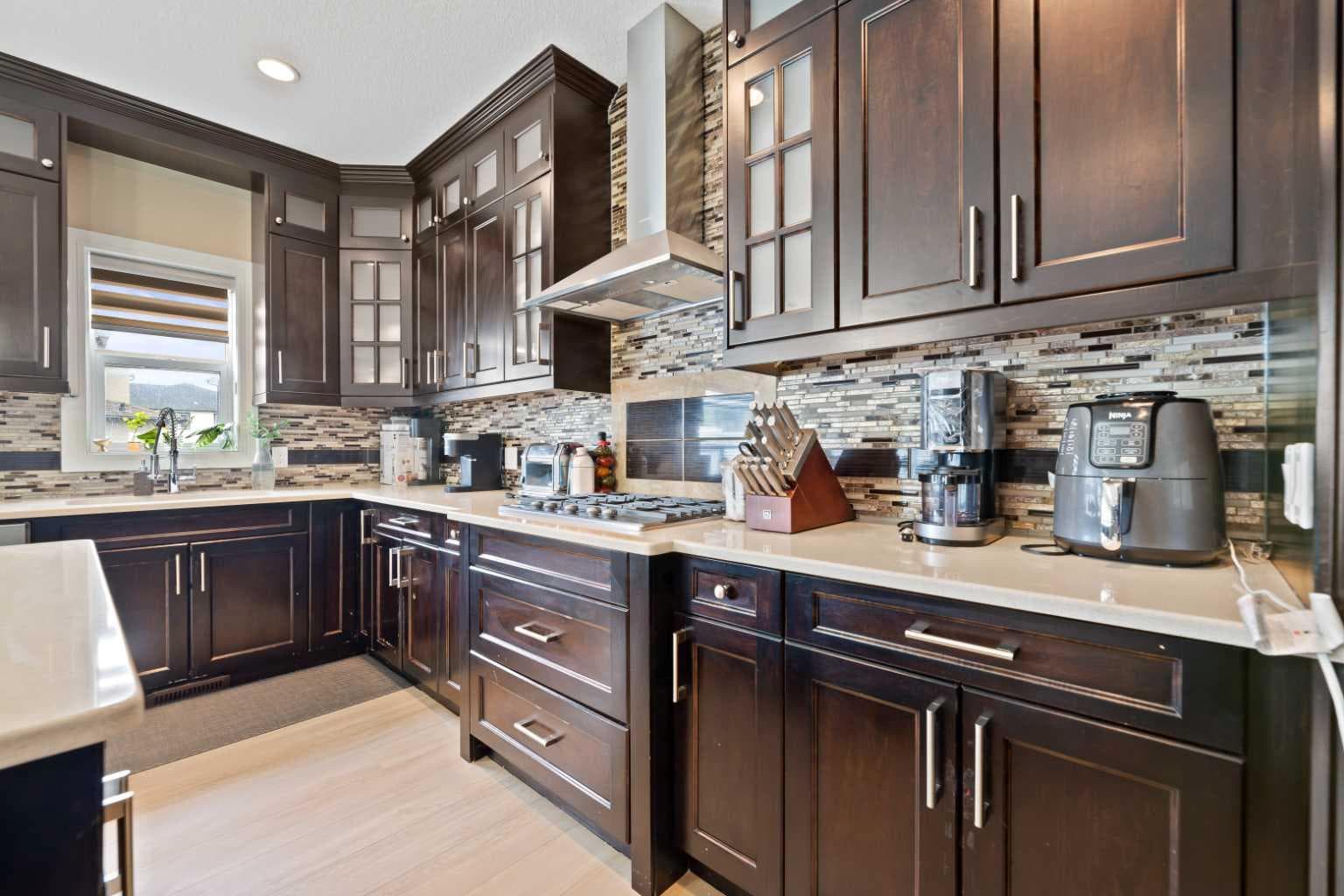 150 Saddlelake Grove NE