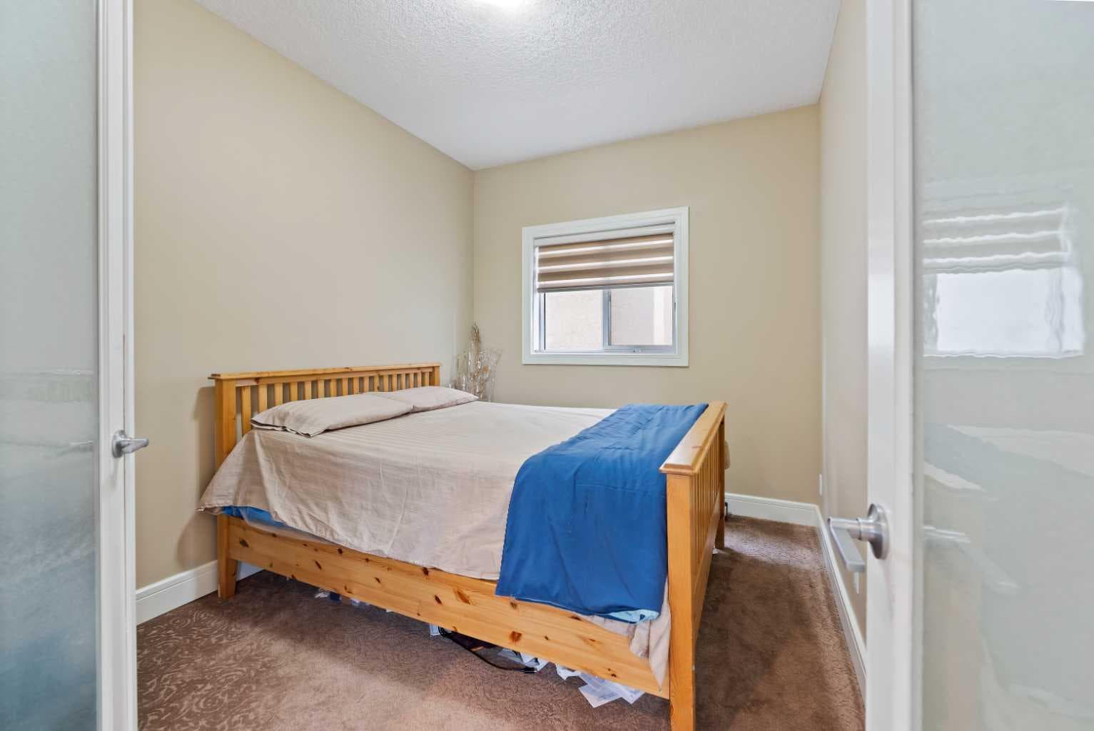 150 Saddlelake Grove NE