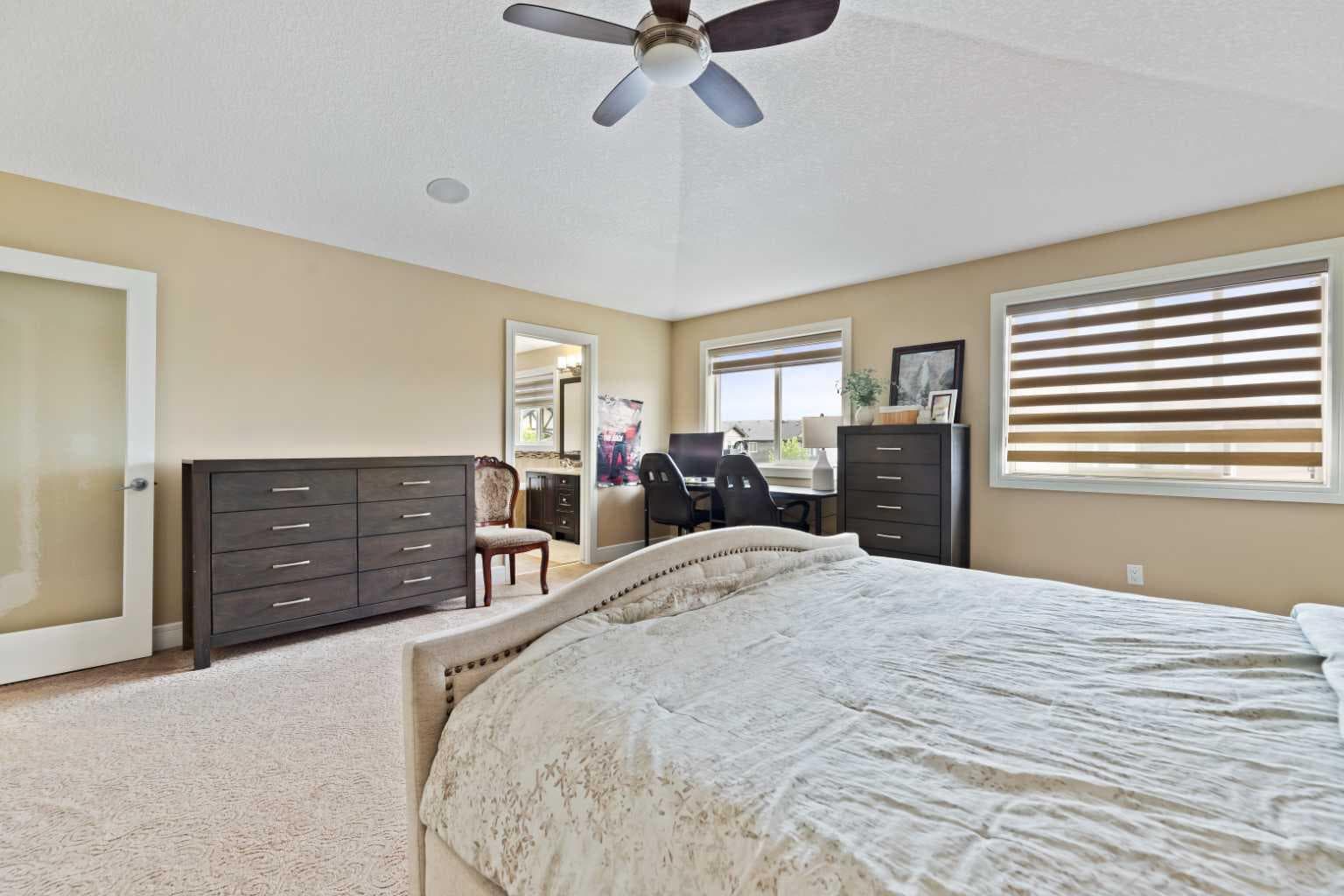 150 Saddlelake Grove NE
