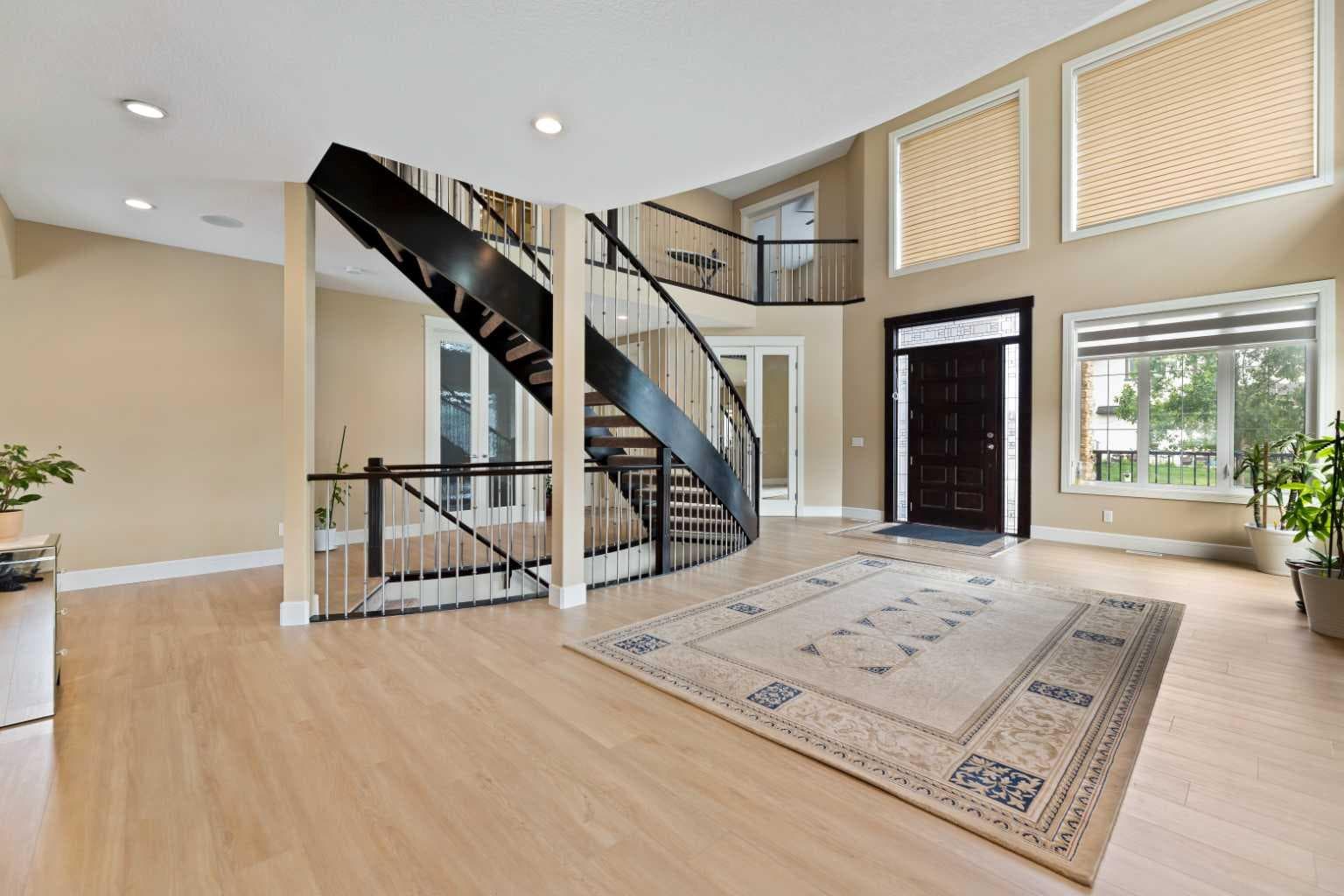 150 Saddlelake Grove NE