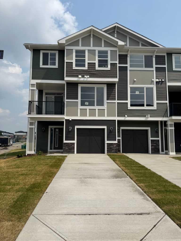 4 Waterford Glen 