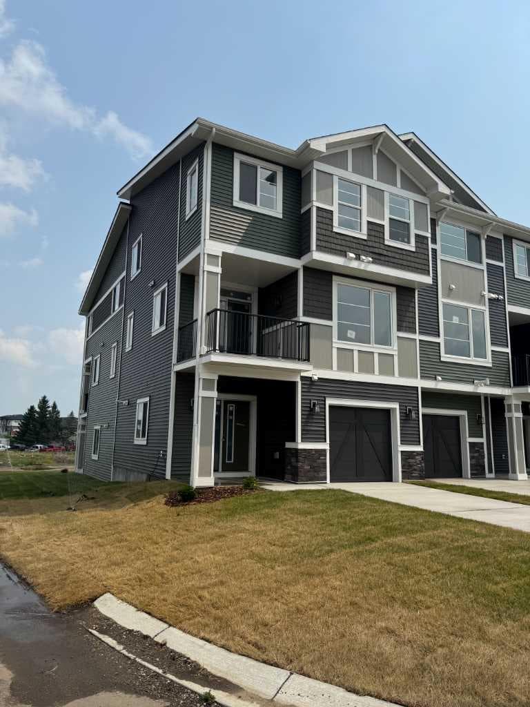 4 Waterford Glen 