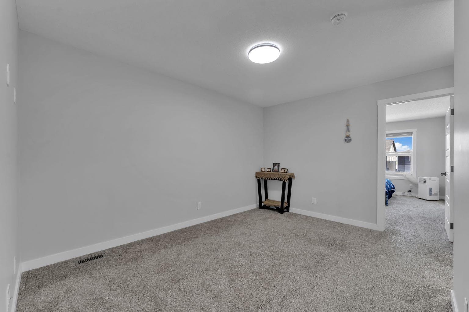 67 Corner Glen Gardens NE