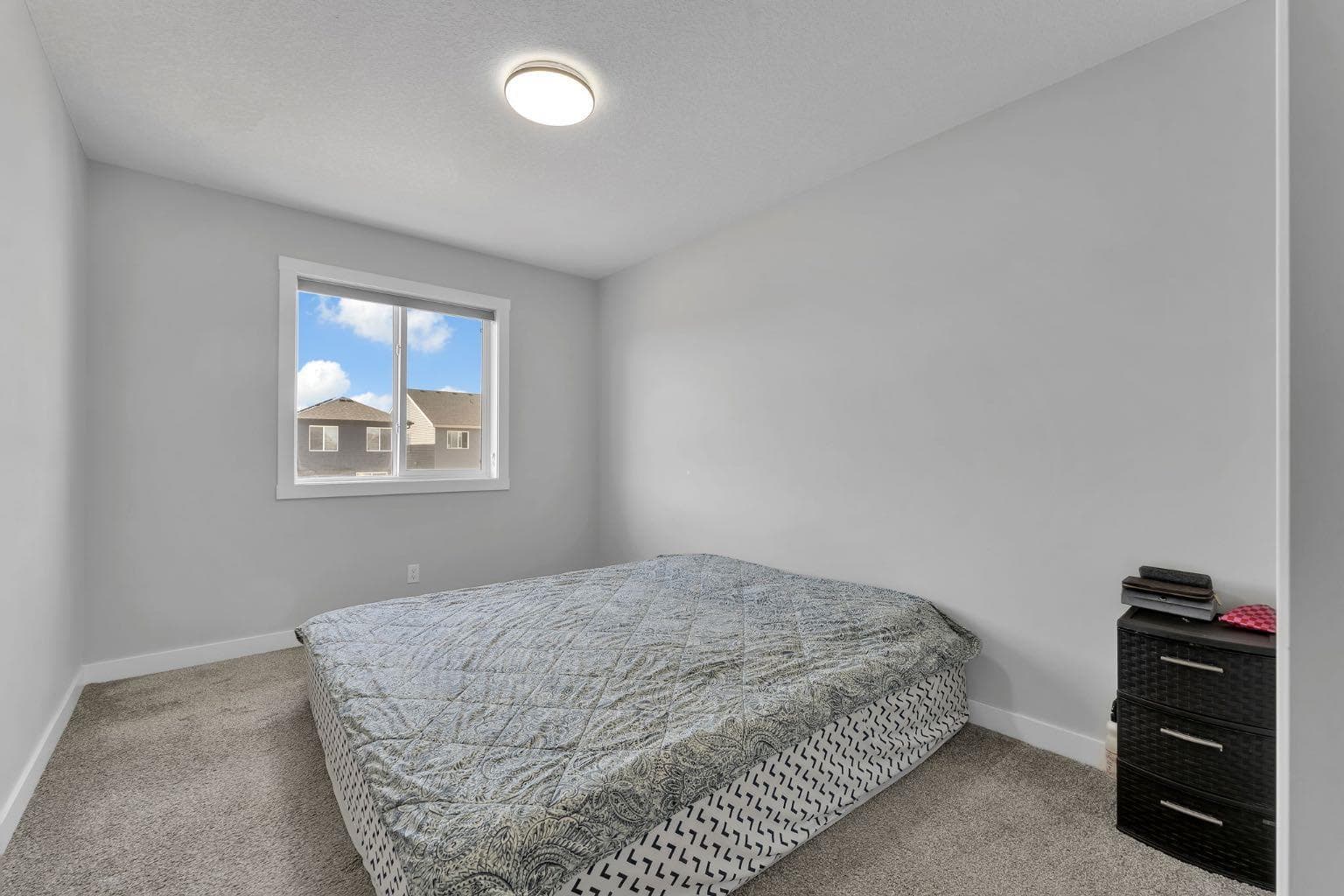 67 Corner Glen Gardens NE
