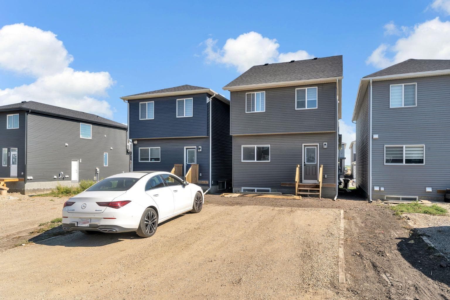 67 Corner Glen Gardens NE