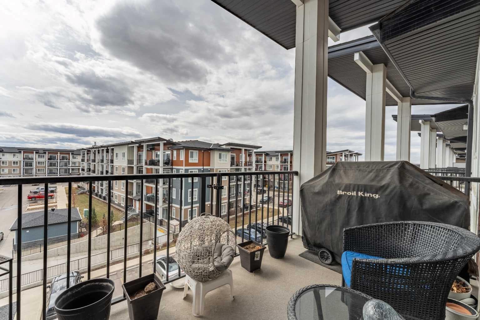 412, 10 Walgrove Walk SE