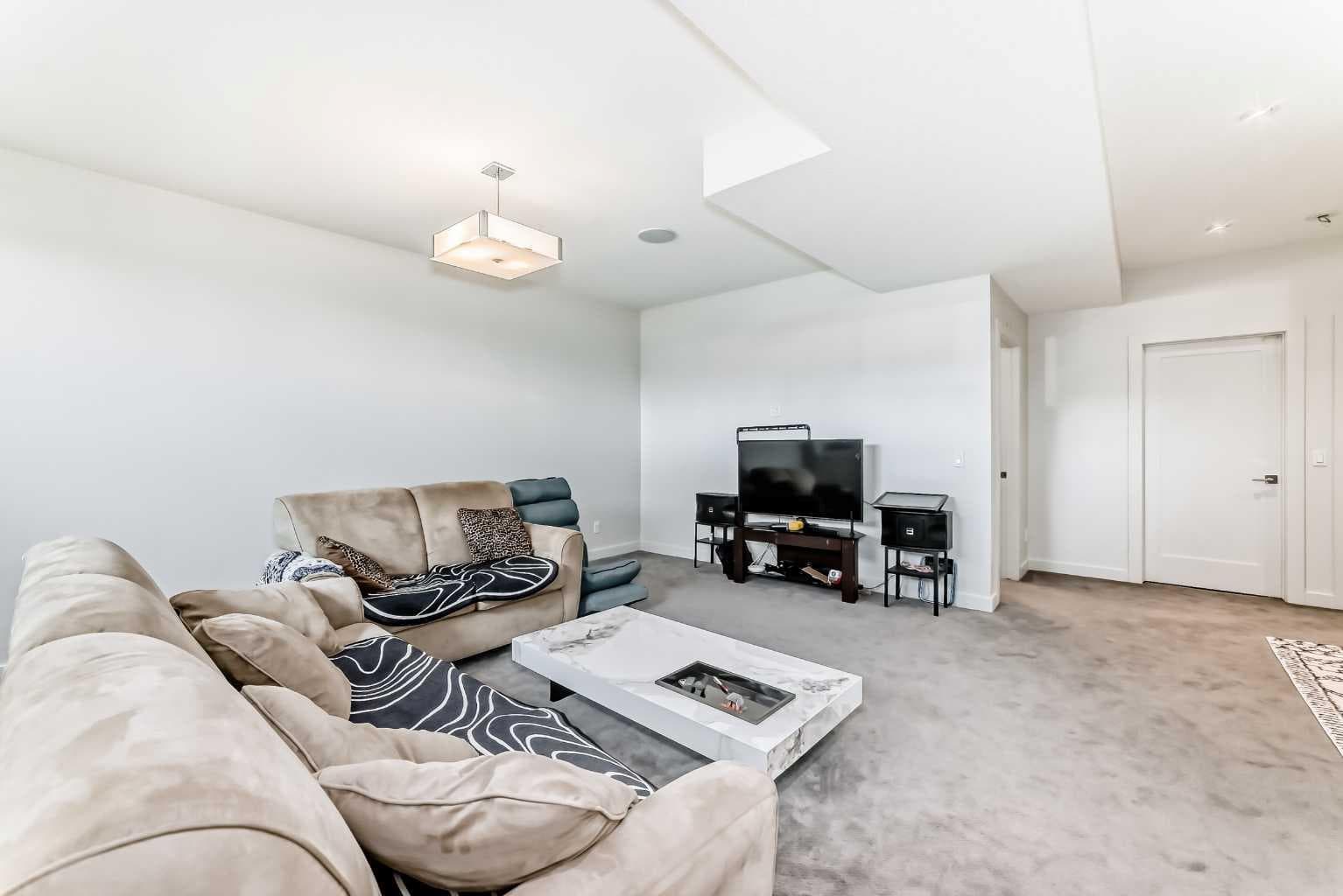 112 Hanover Road SW