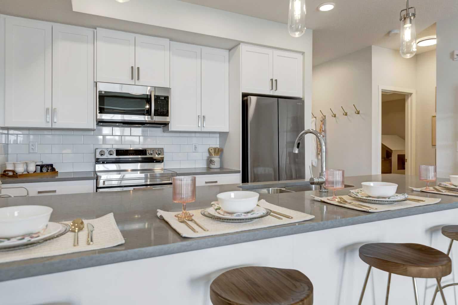 7120, 9400 Blackfoot Trail SE