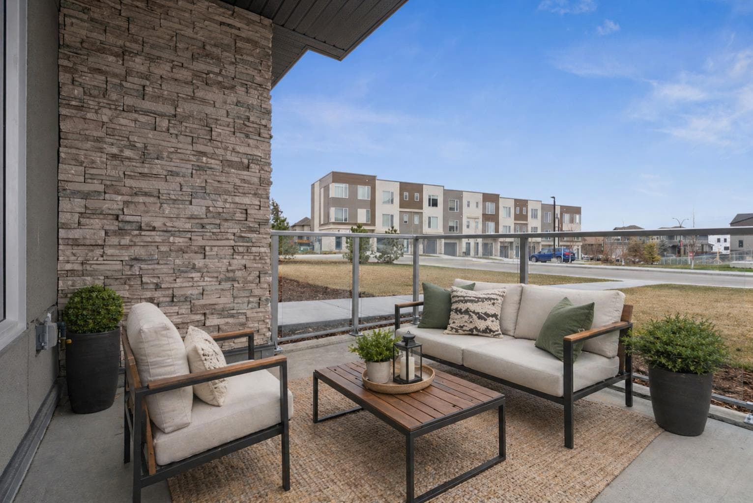 103, 655 Shawnee Square SW