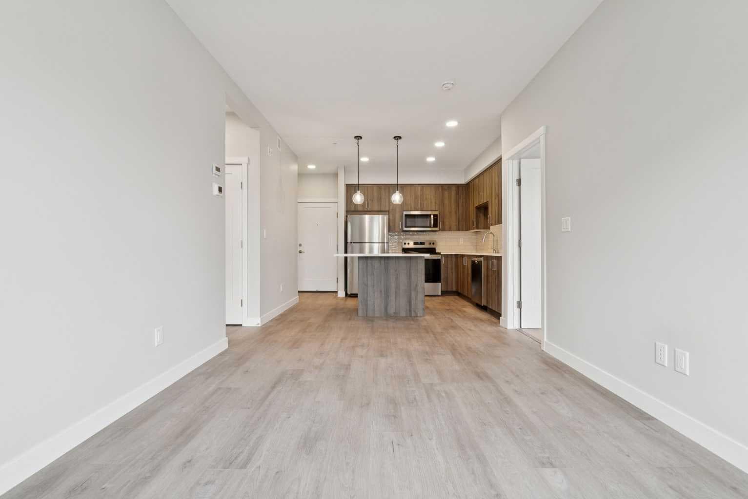 103, 655 Shawnee Square SW