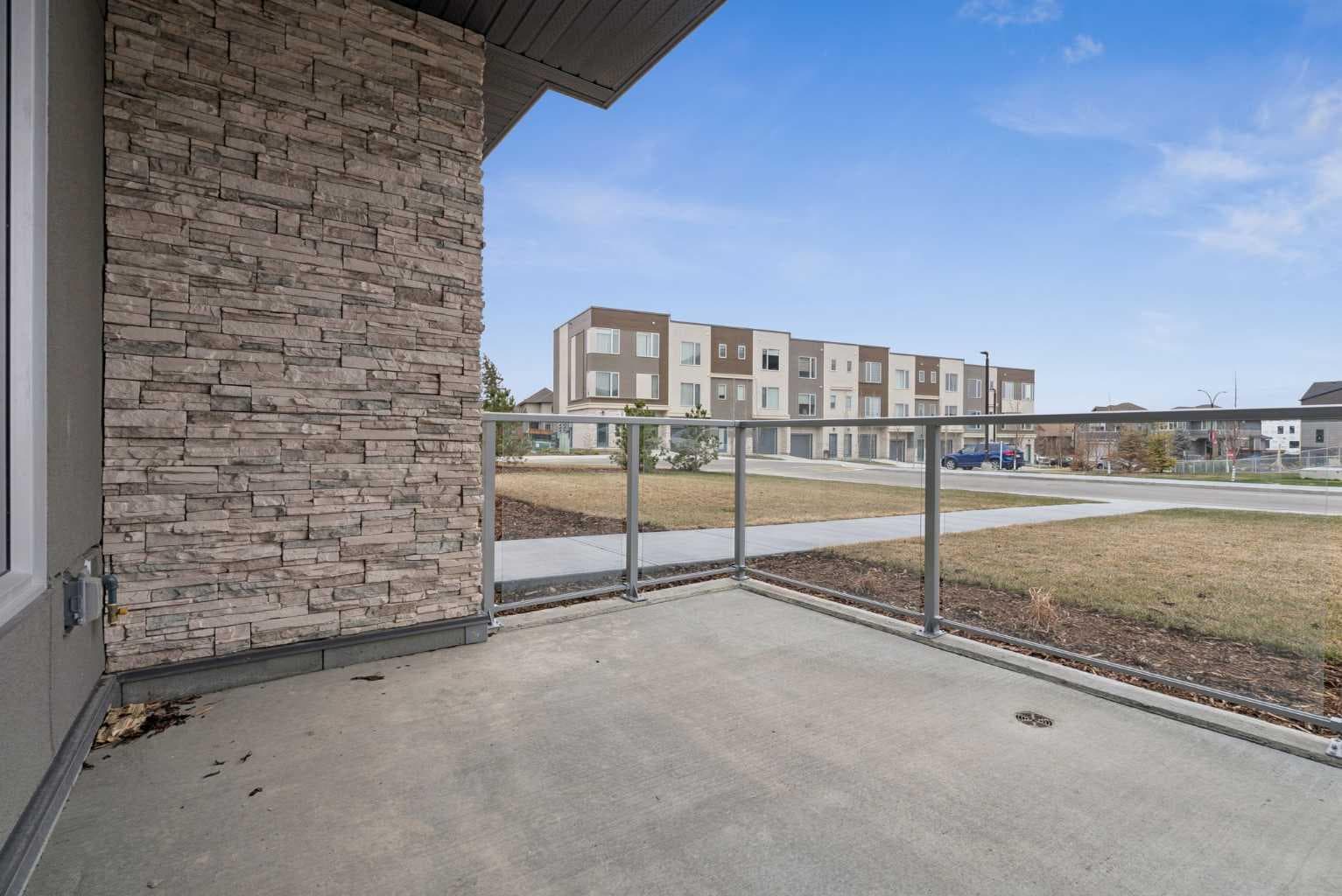 103, 655 Shawnee Square SW