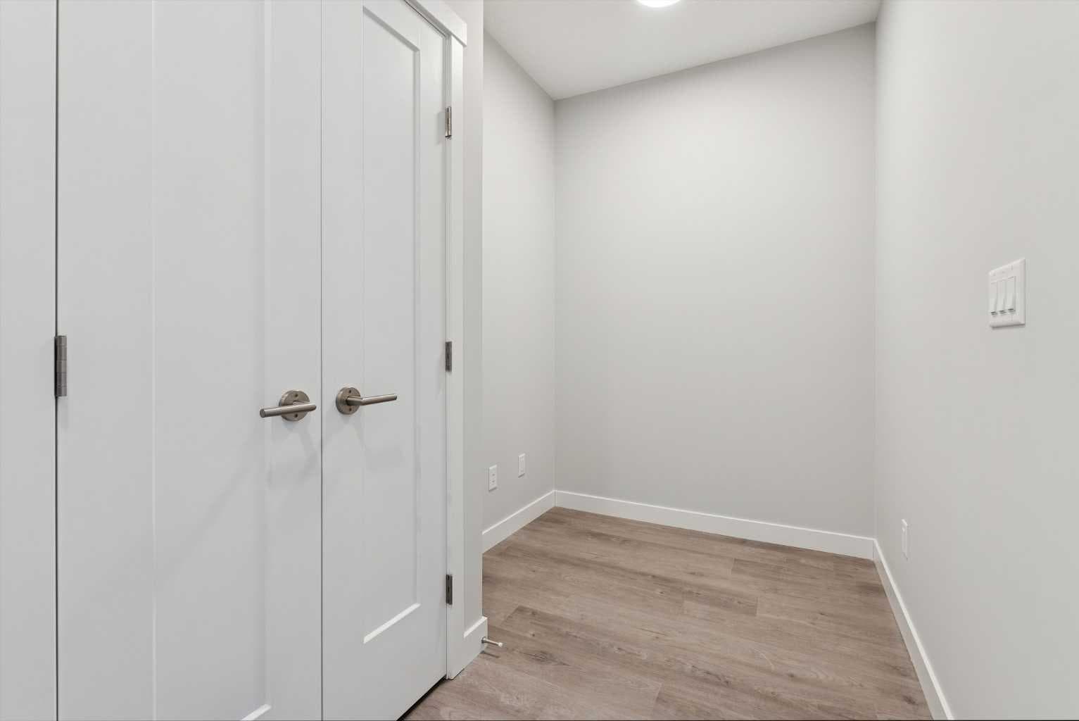 103, 655 Shawnee Square SW
