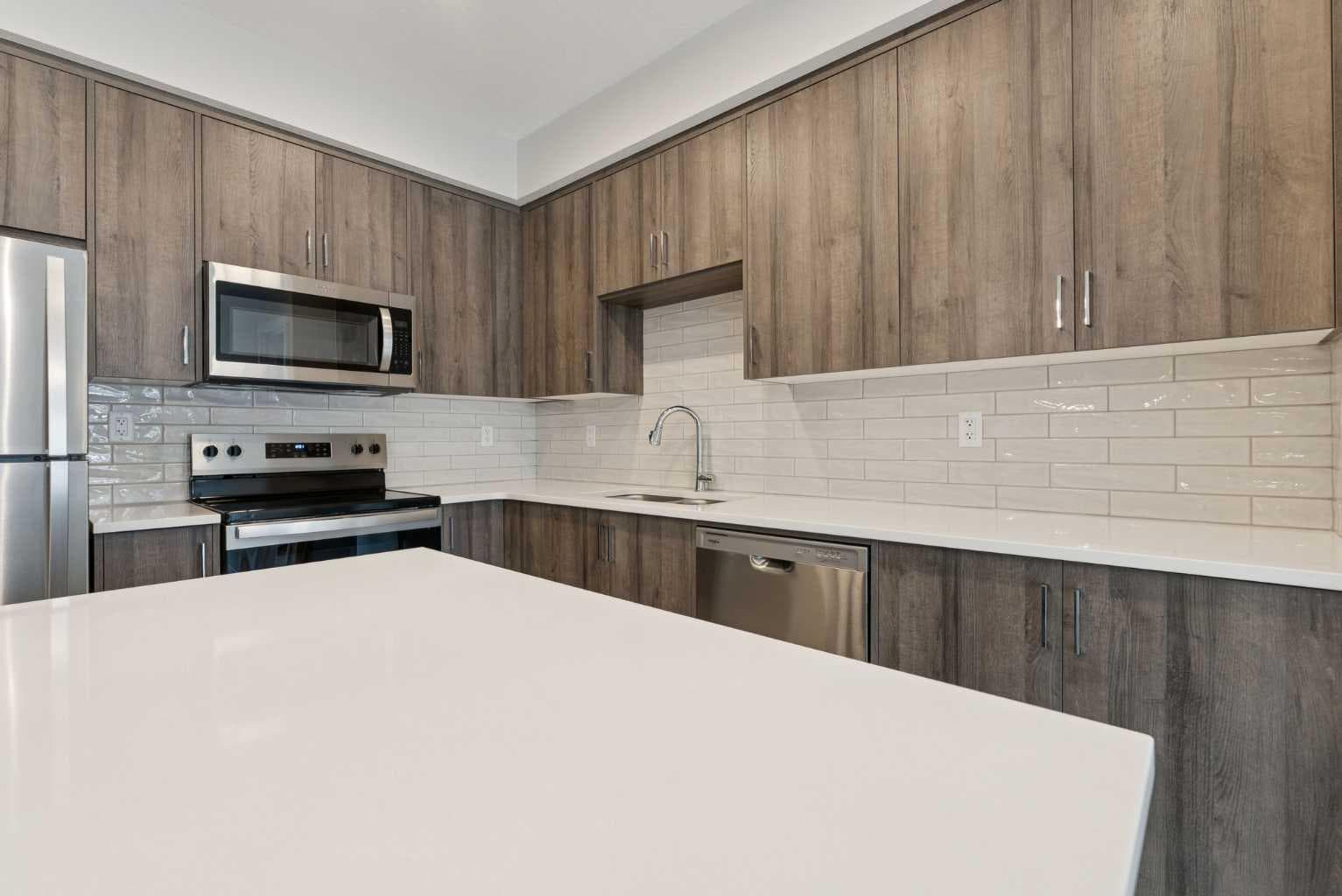 103, 655 Shawnee Square SW