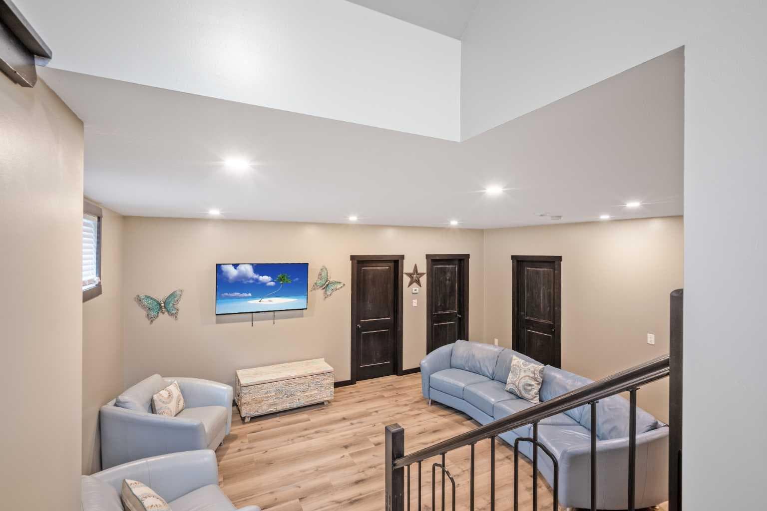 216 Cottageclub Crescent 