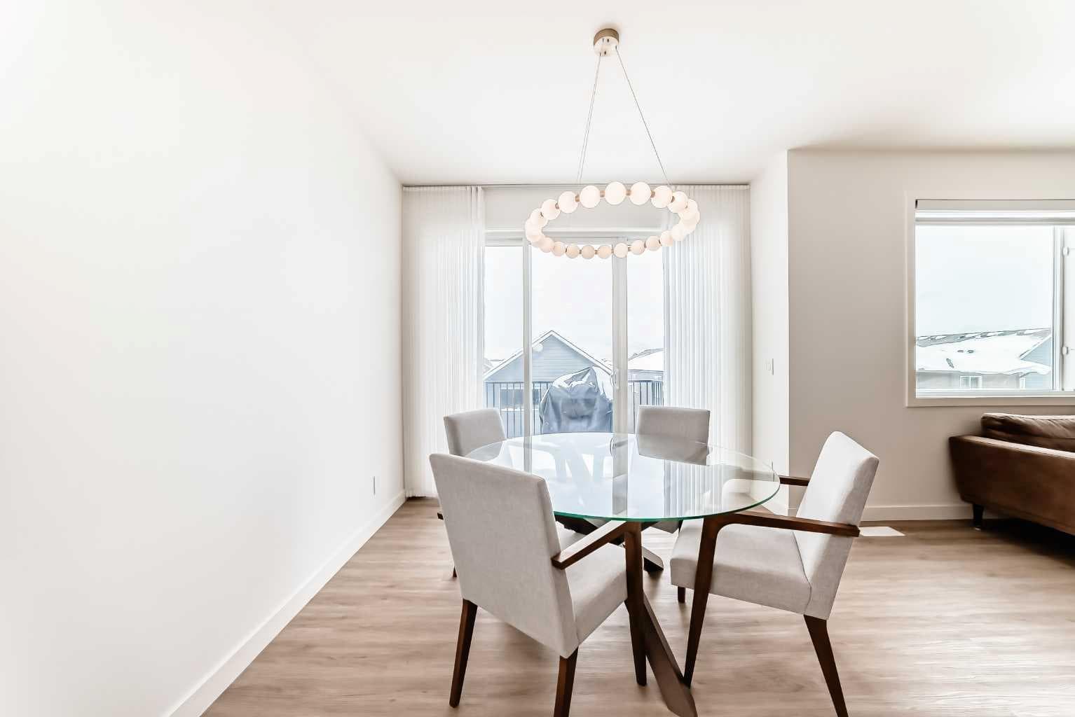 137 Verity Manor SW