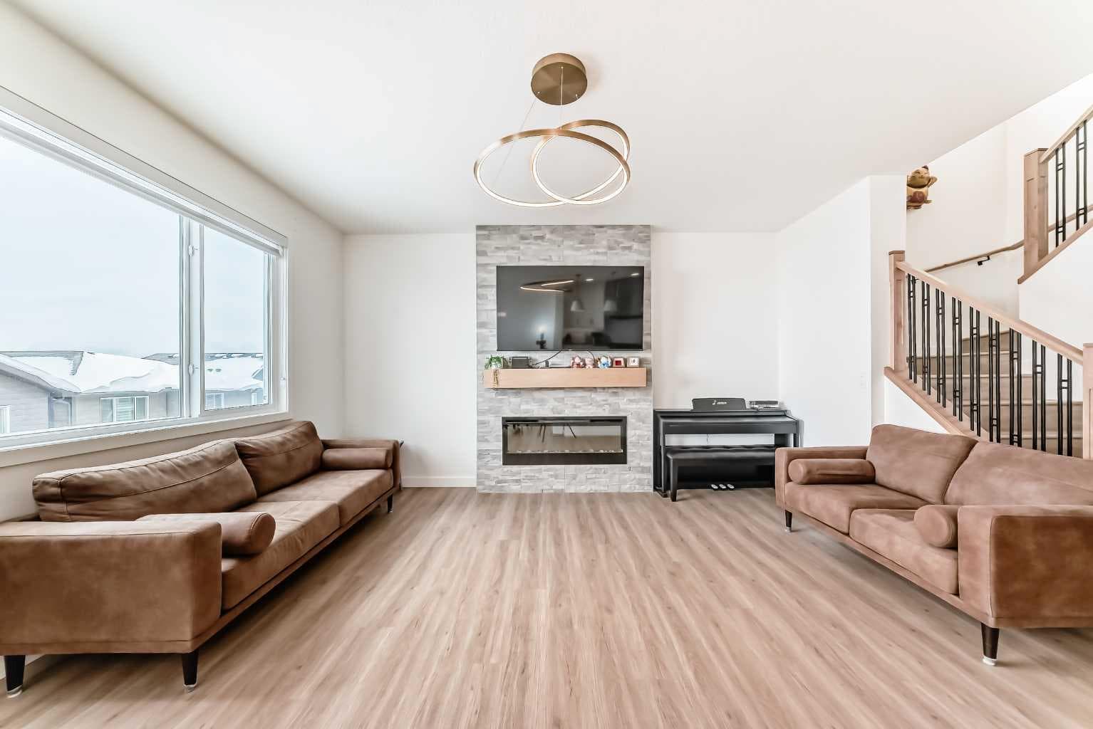 137 Verity Manor SW