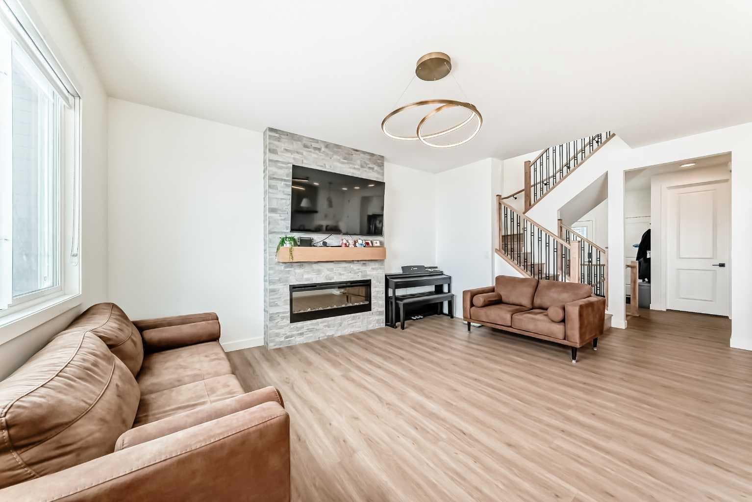 137 Verity Manor SW