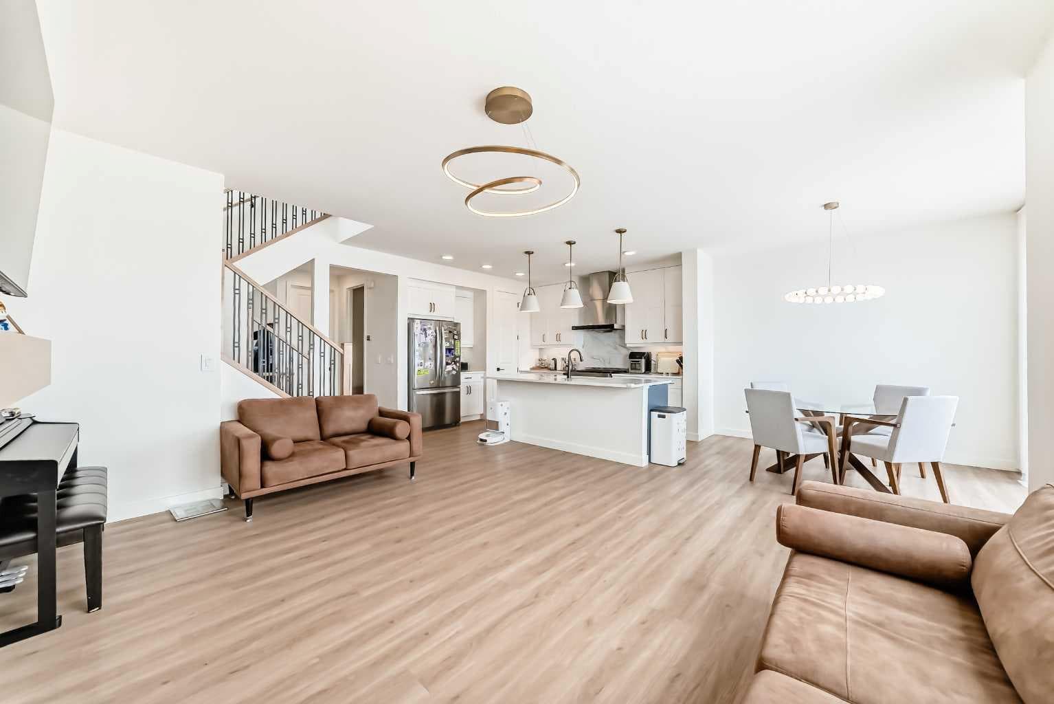 137 Verity Manor SW