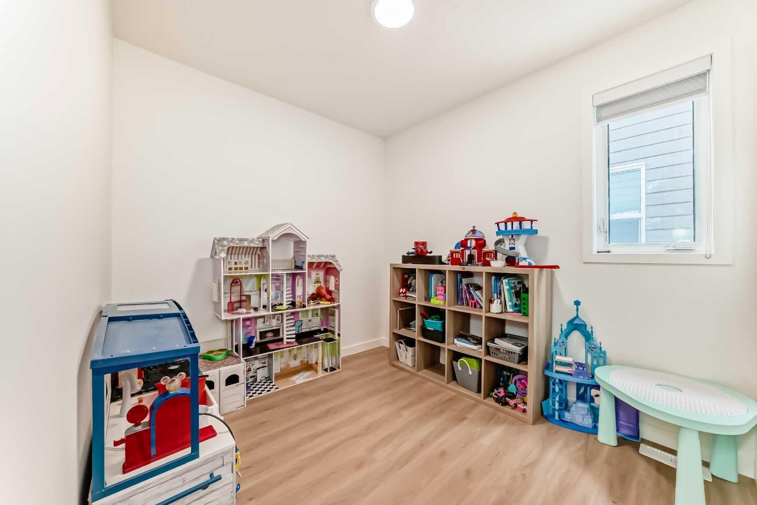 137 Verity Manor SW