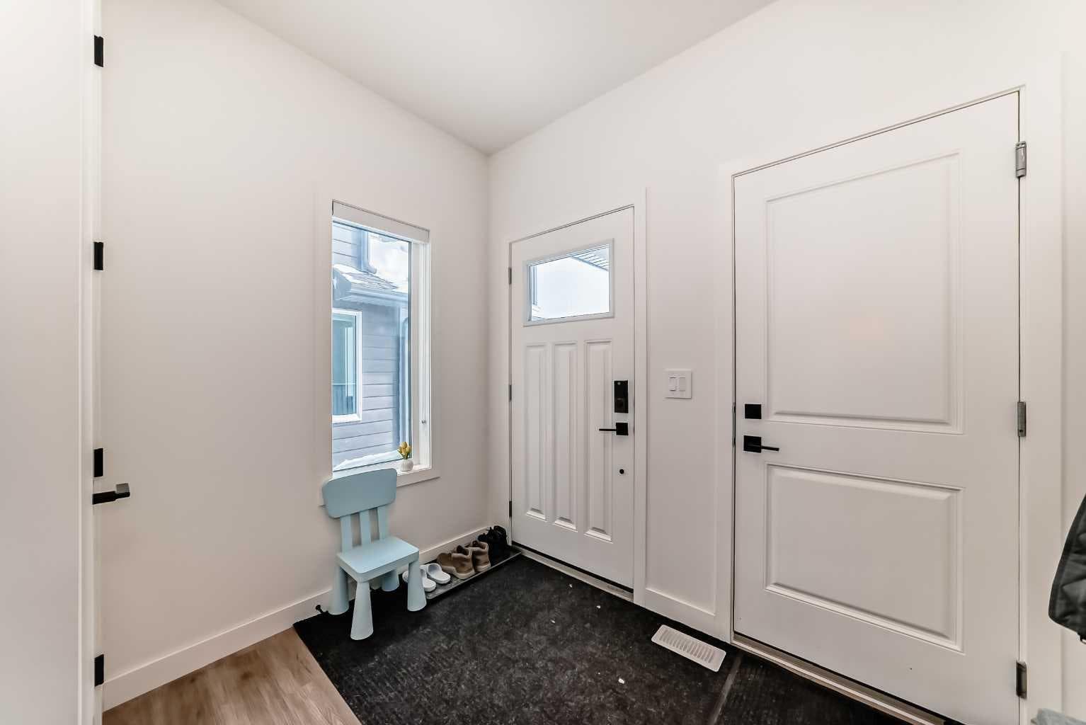 137 Verity Manor SW