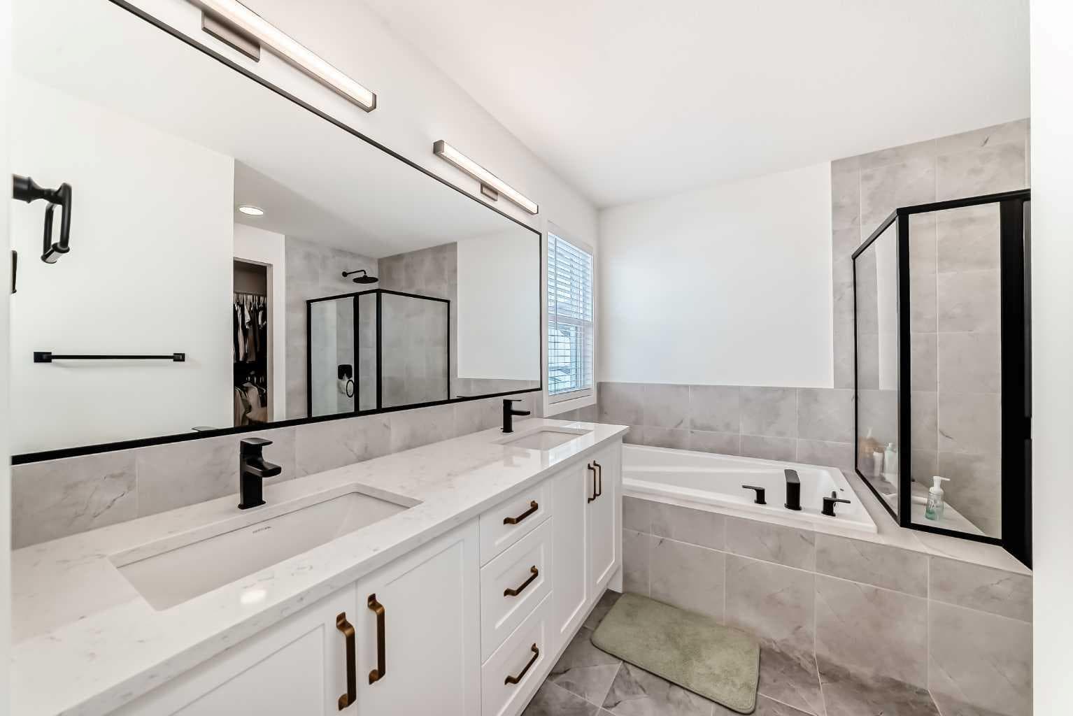 137 Verity Manor SW