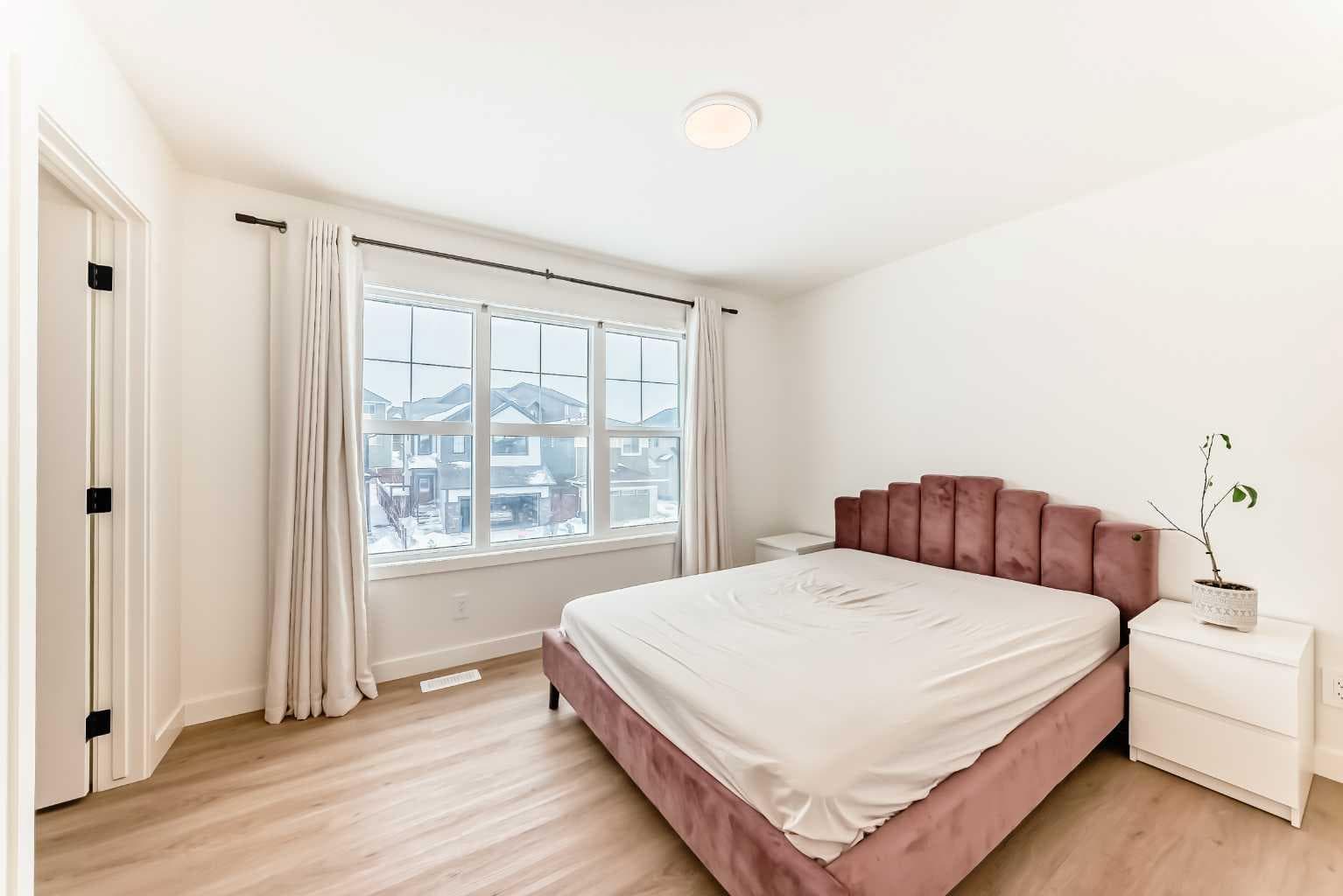 137 Verity Manor SW