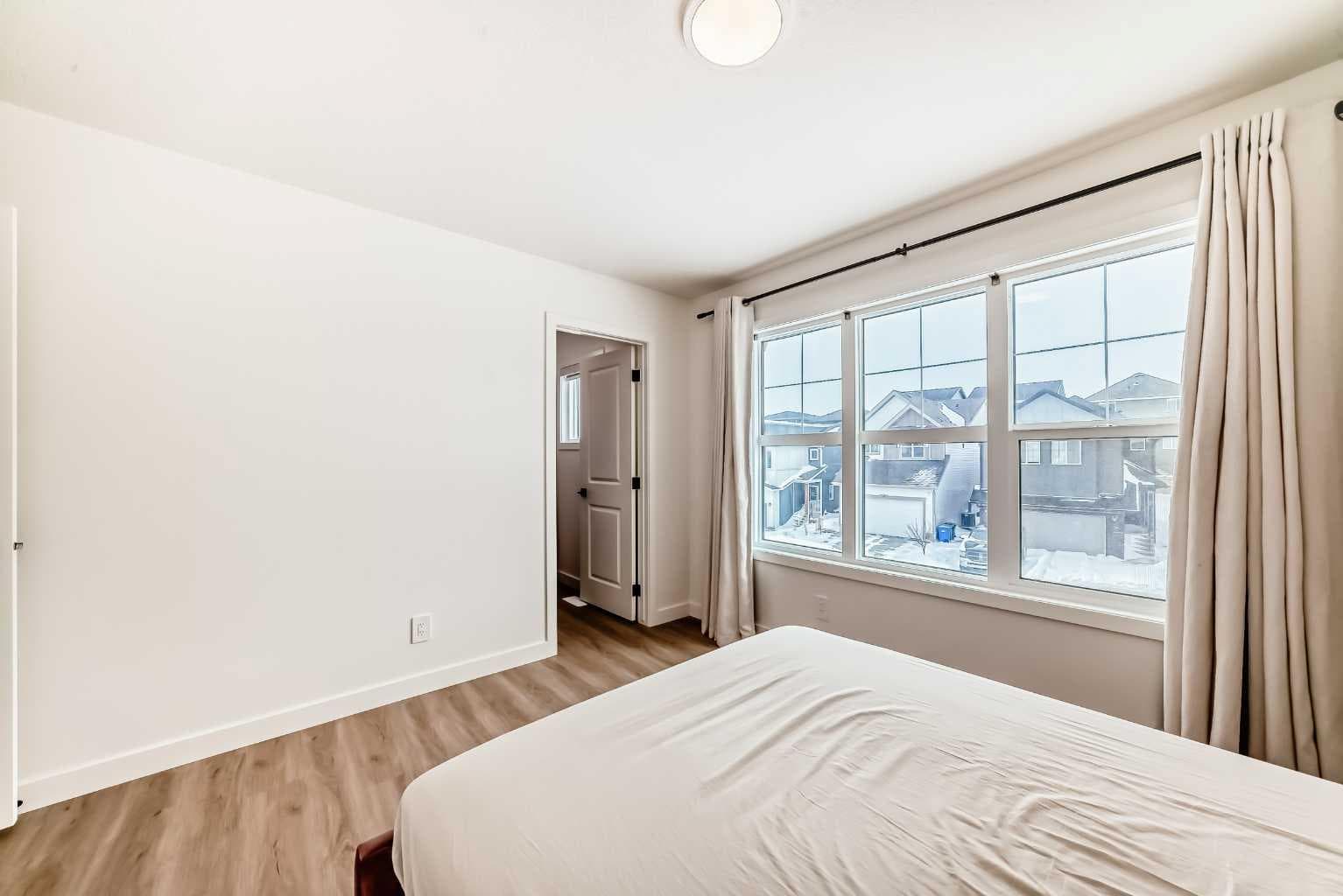 137 Verity Manor SW