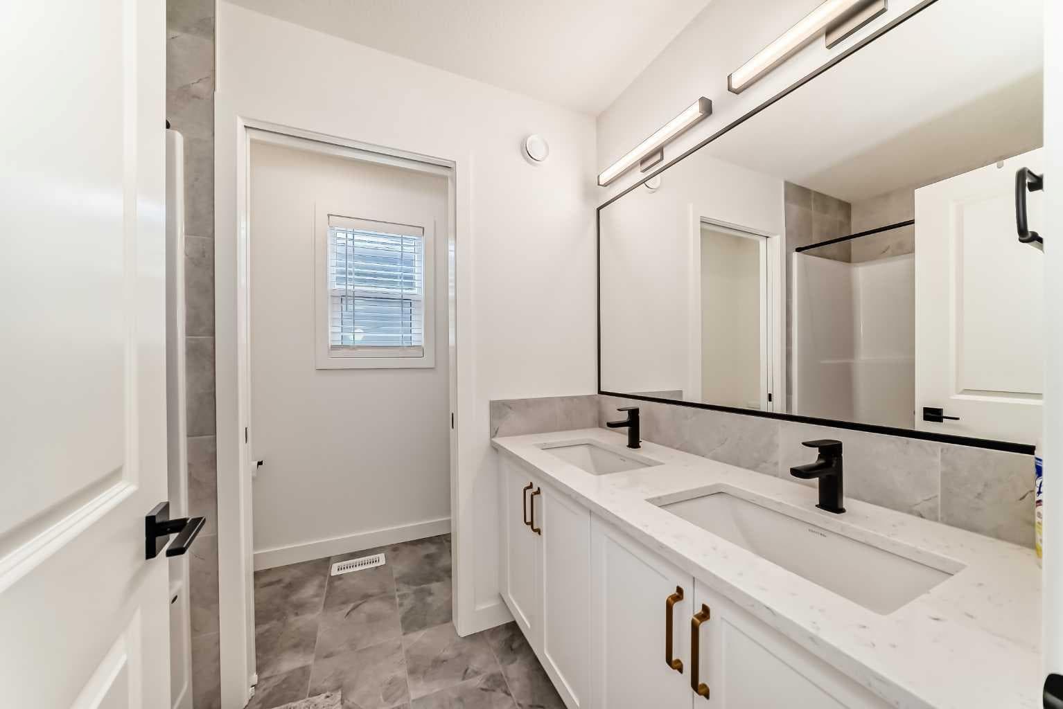 137 Verity Manor SW