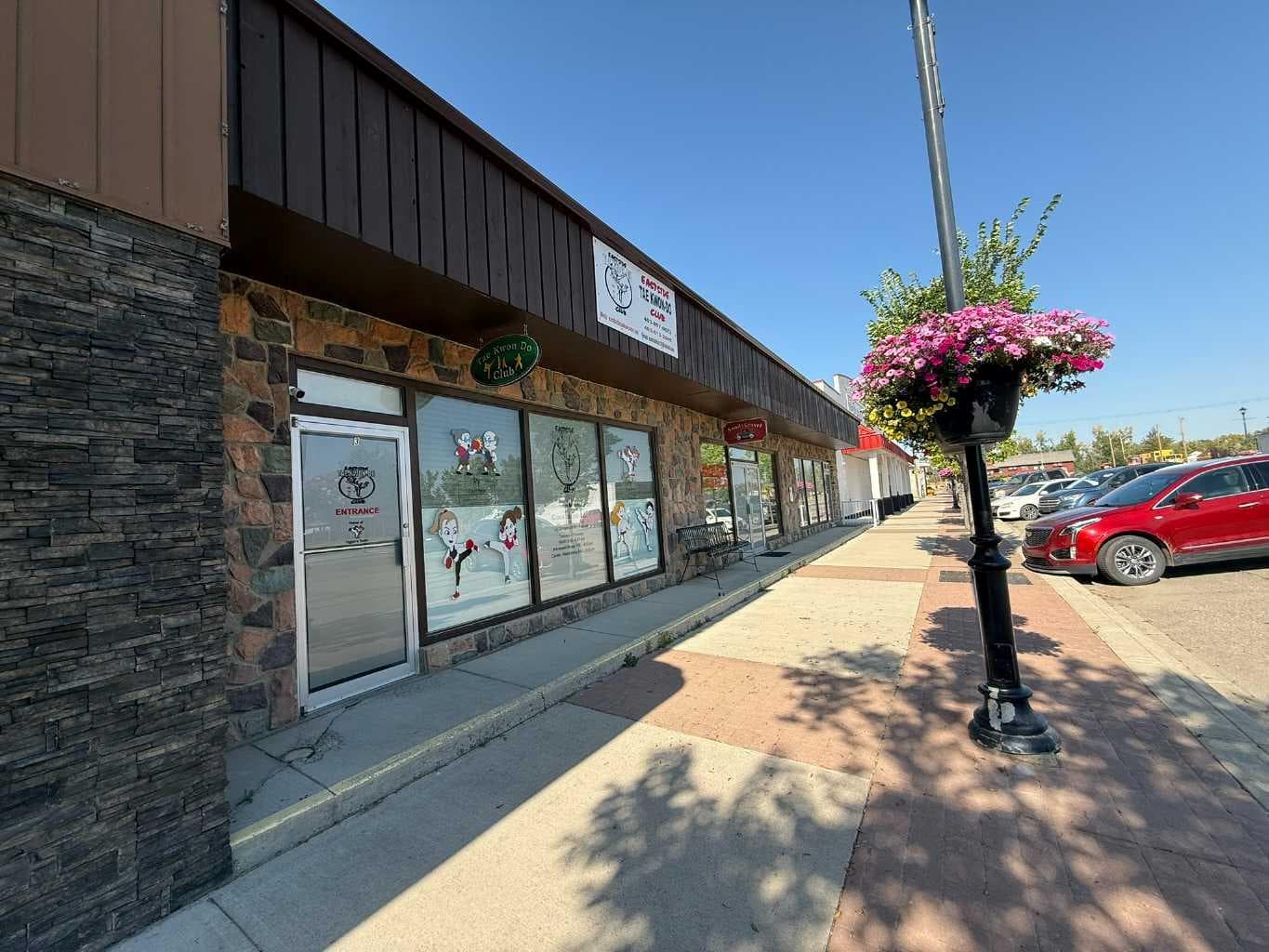 Lot 18 - 3, 223 6 Street 