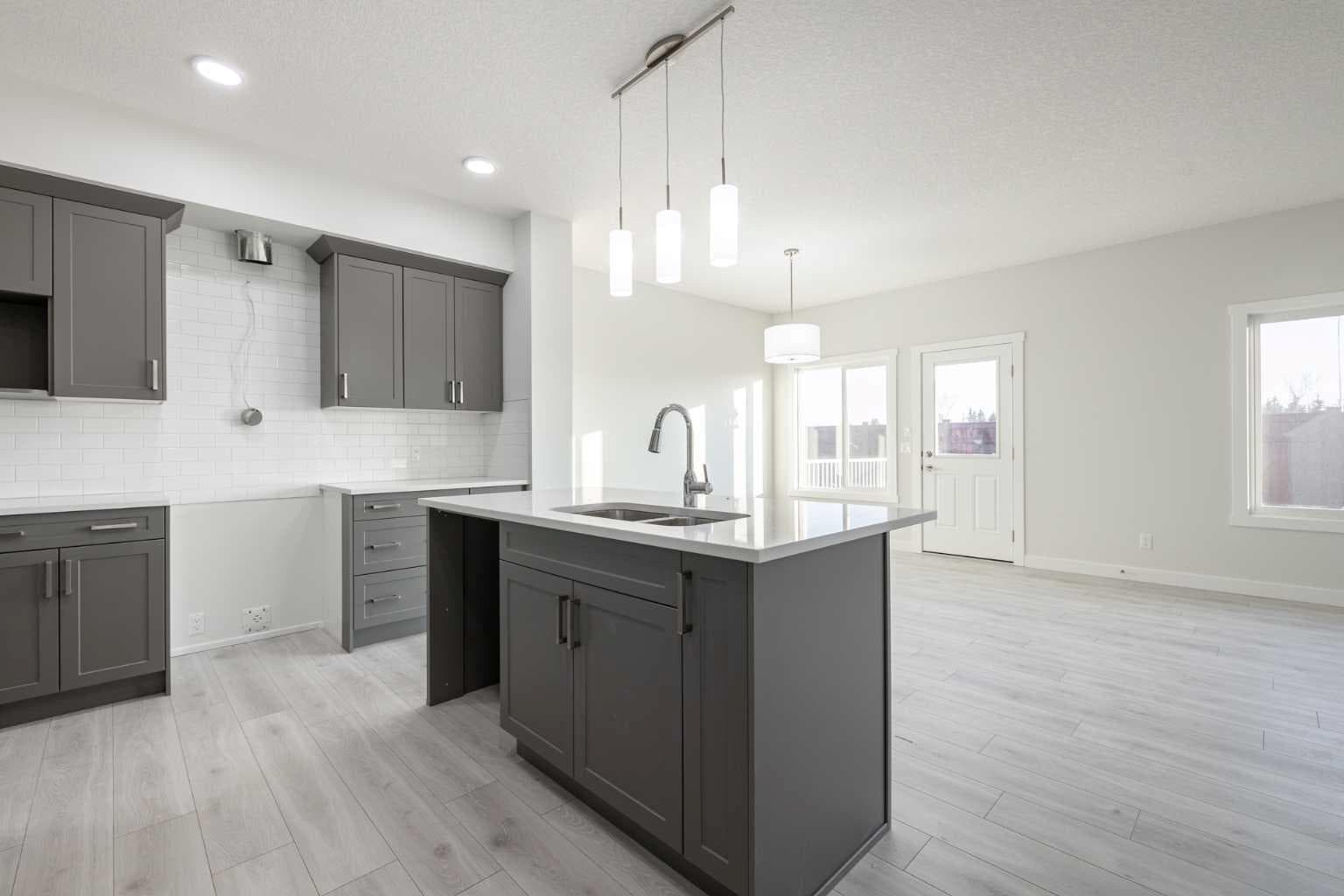 385 Sora Park SE