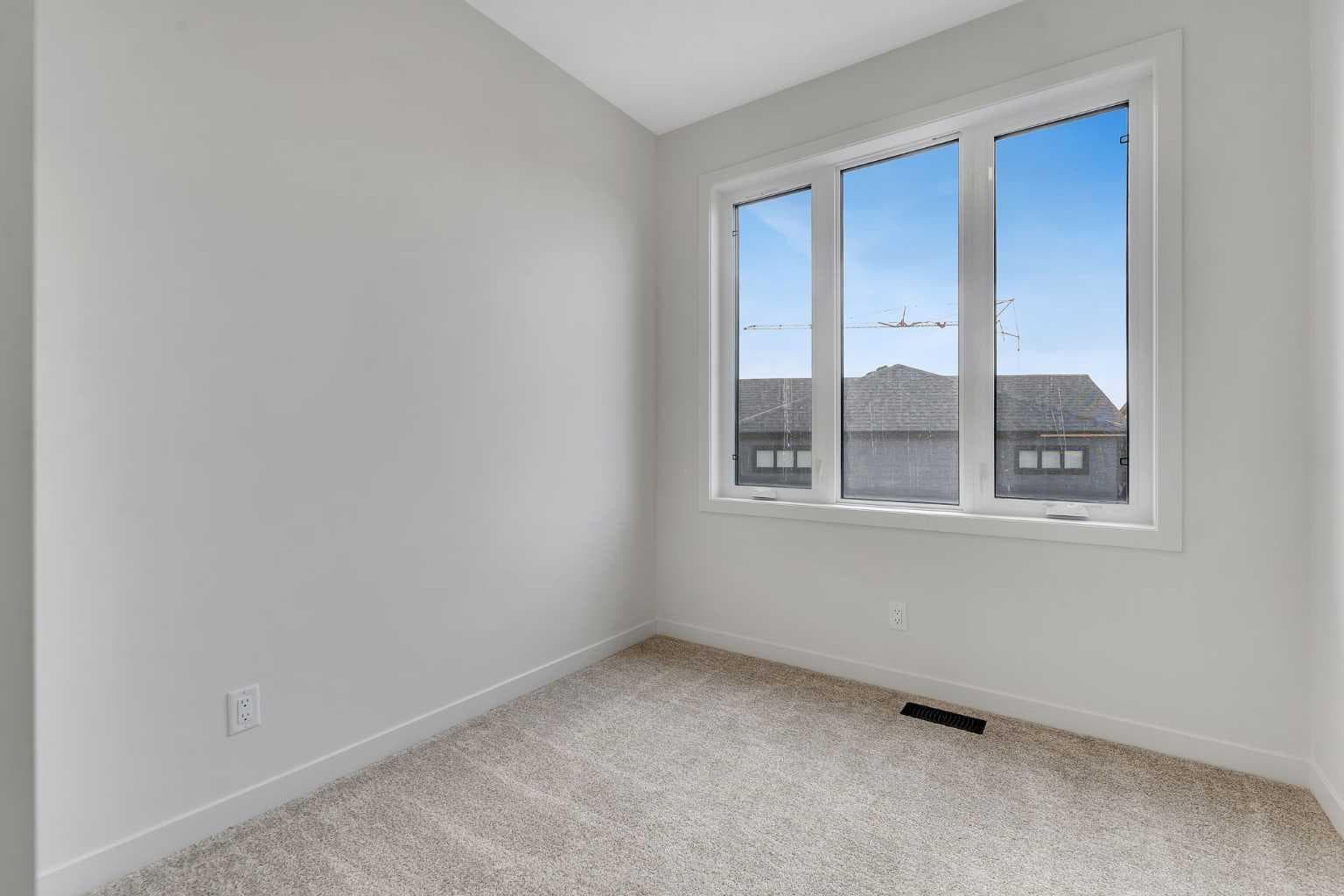 120 Arbour Lake Court NW