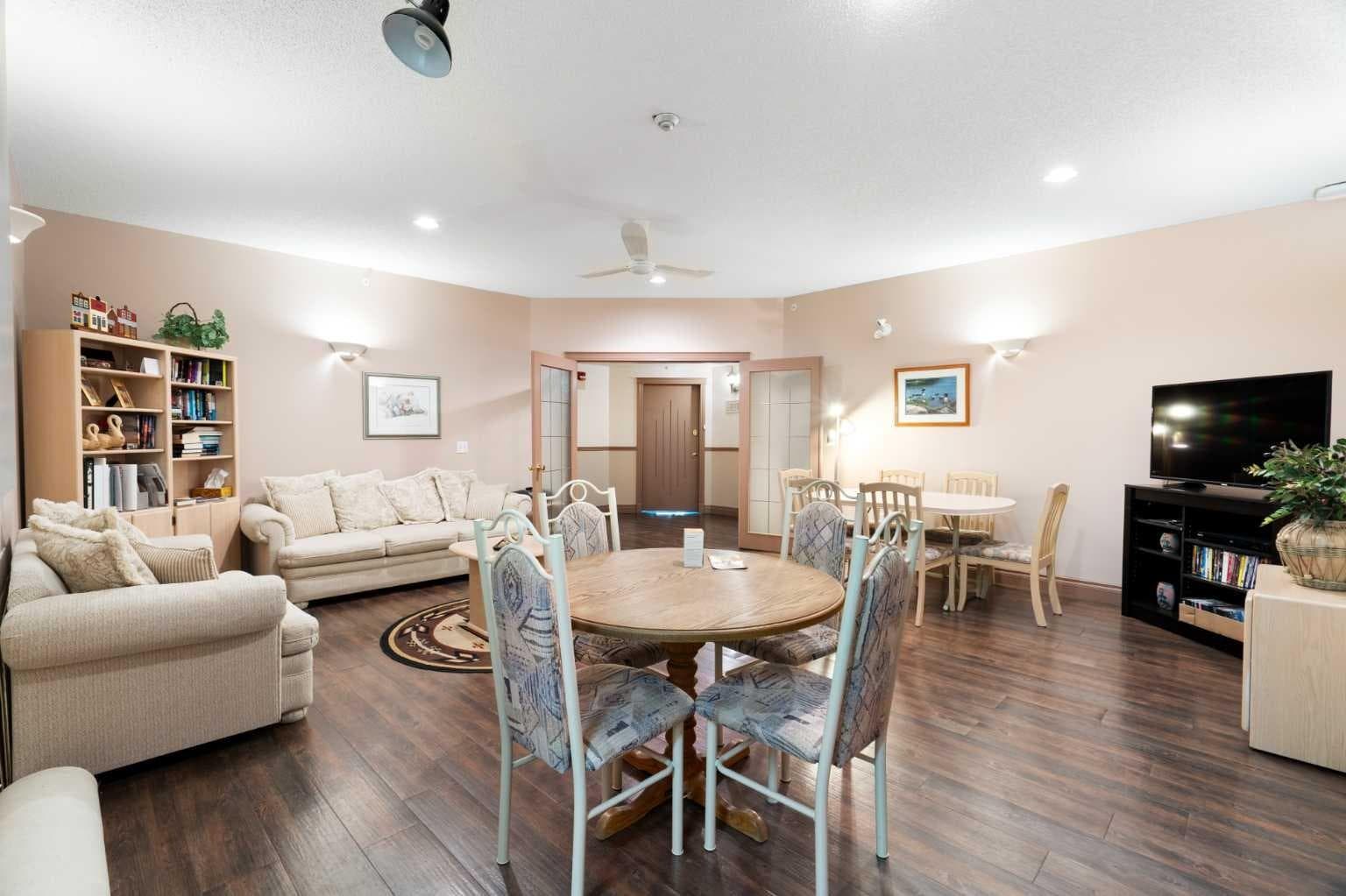 ., 2107 Patterson View SW