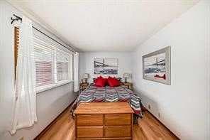 420 Whitehorn Place NE