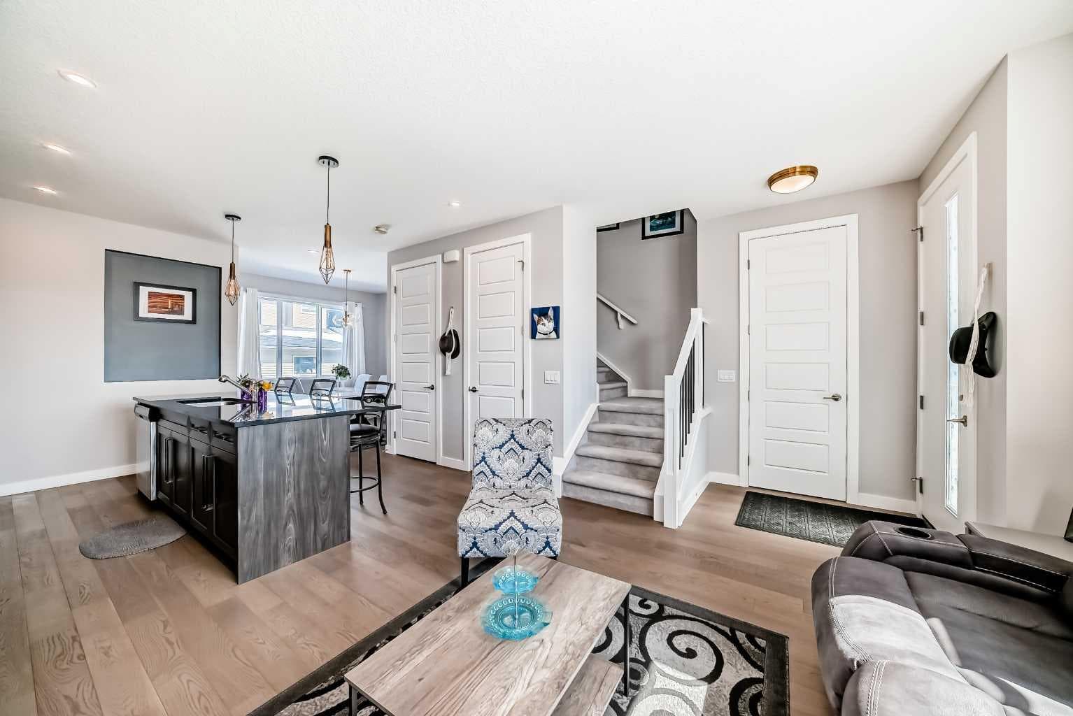 1016 Lanark Boulevard SE