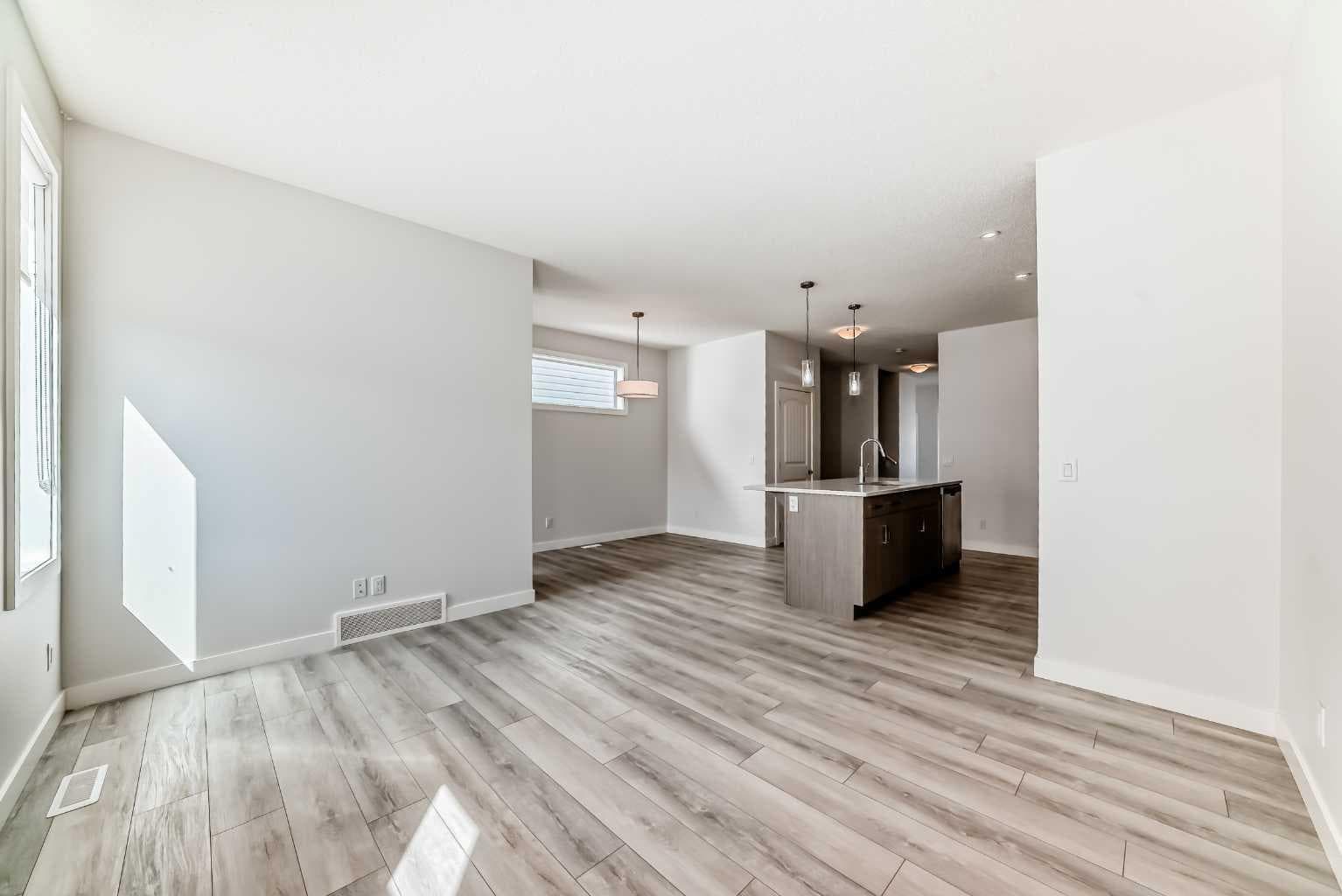 121 Ambleside Heath NW