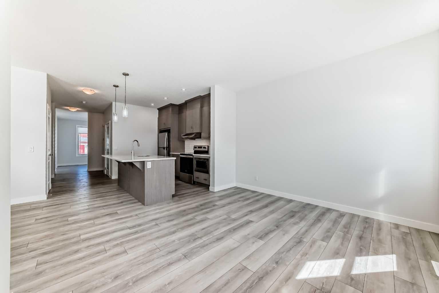 121 Ambleside Heath NW