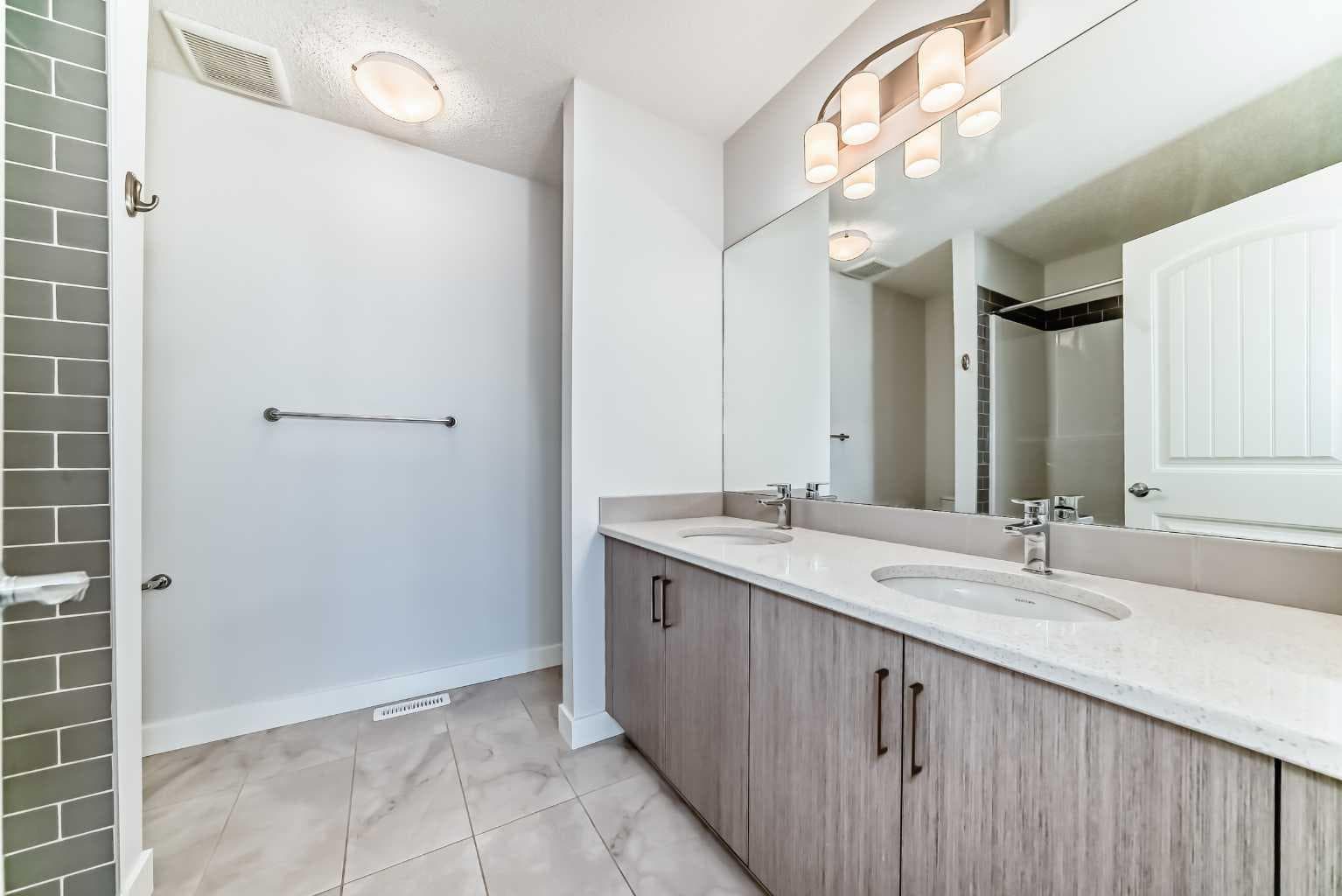 121 Ambleside Heath NW