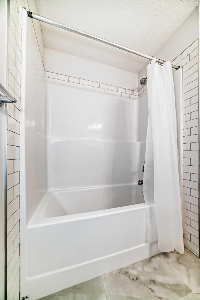 121 Ambleside Heath NW
