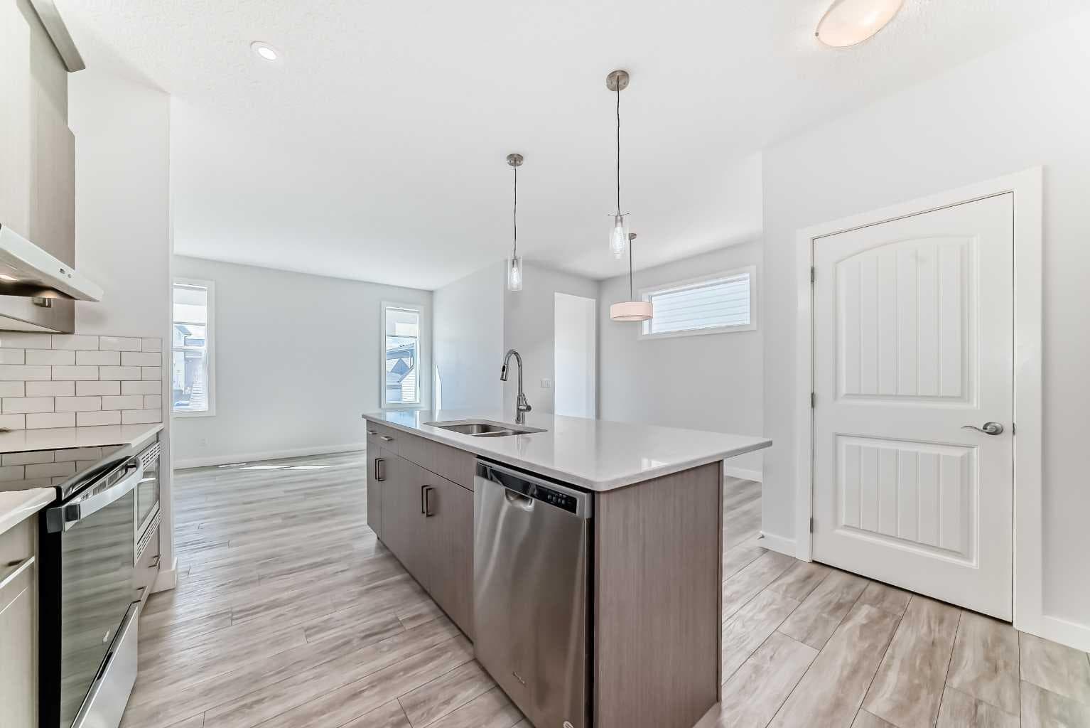 121 Ambleside Heath NW