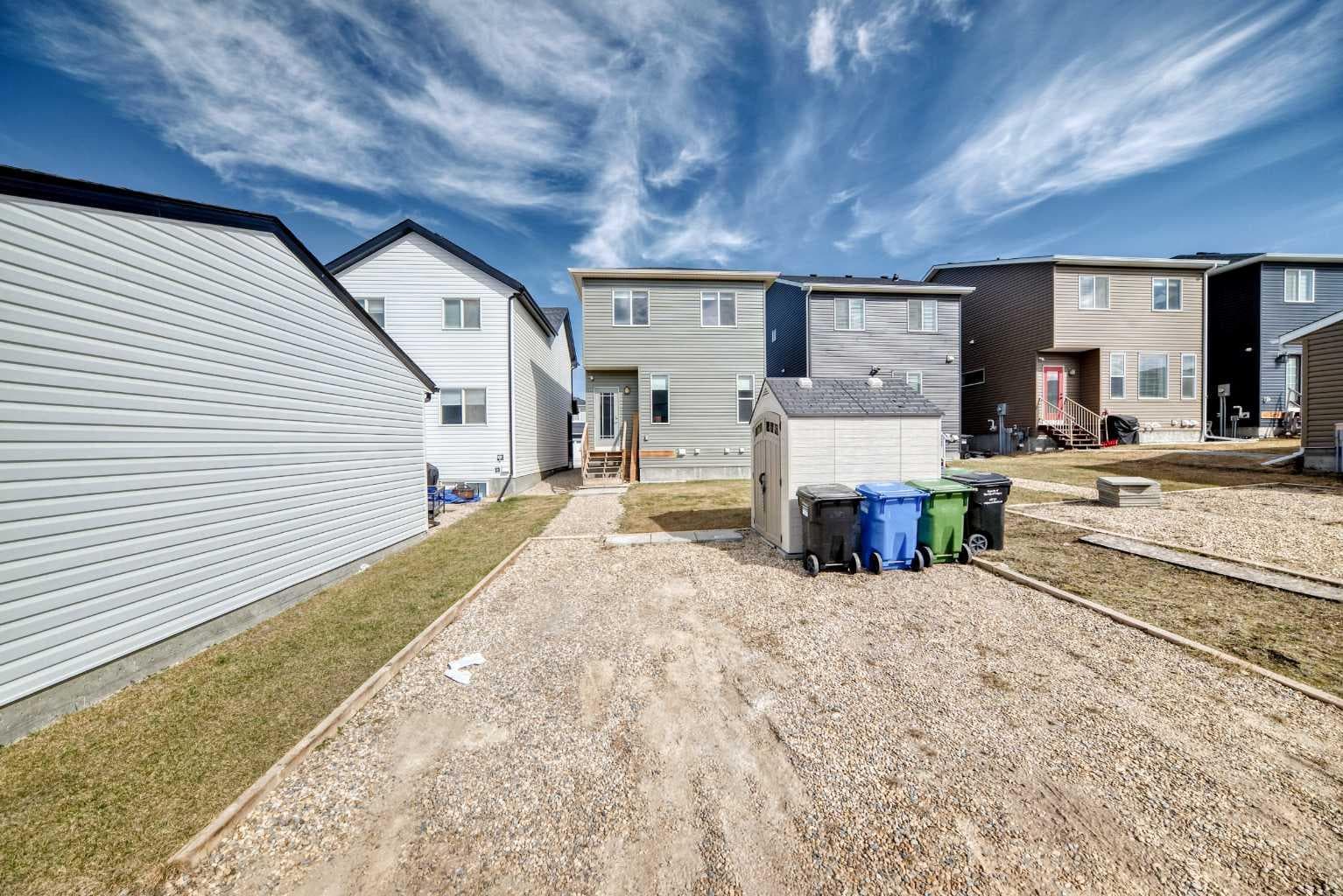121 Ambleside Heath NW