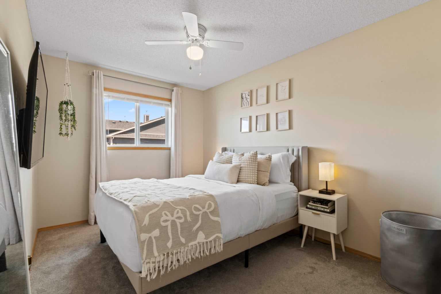 10 Taralea Bay NE