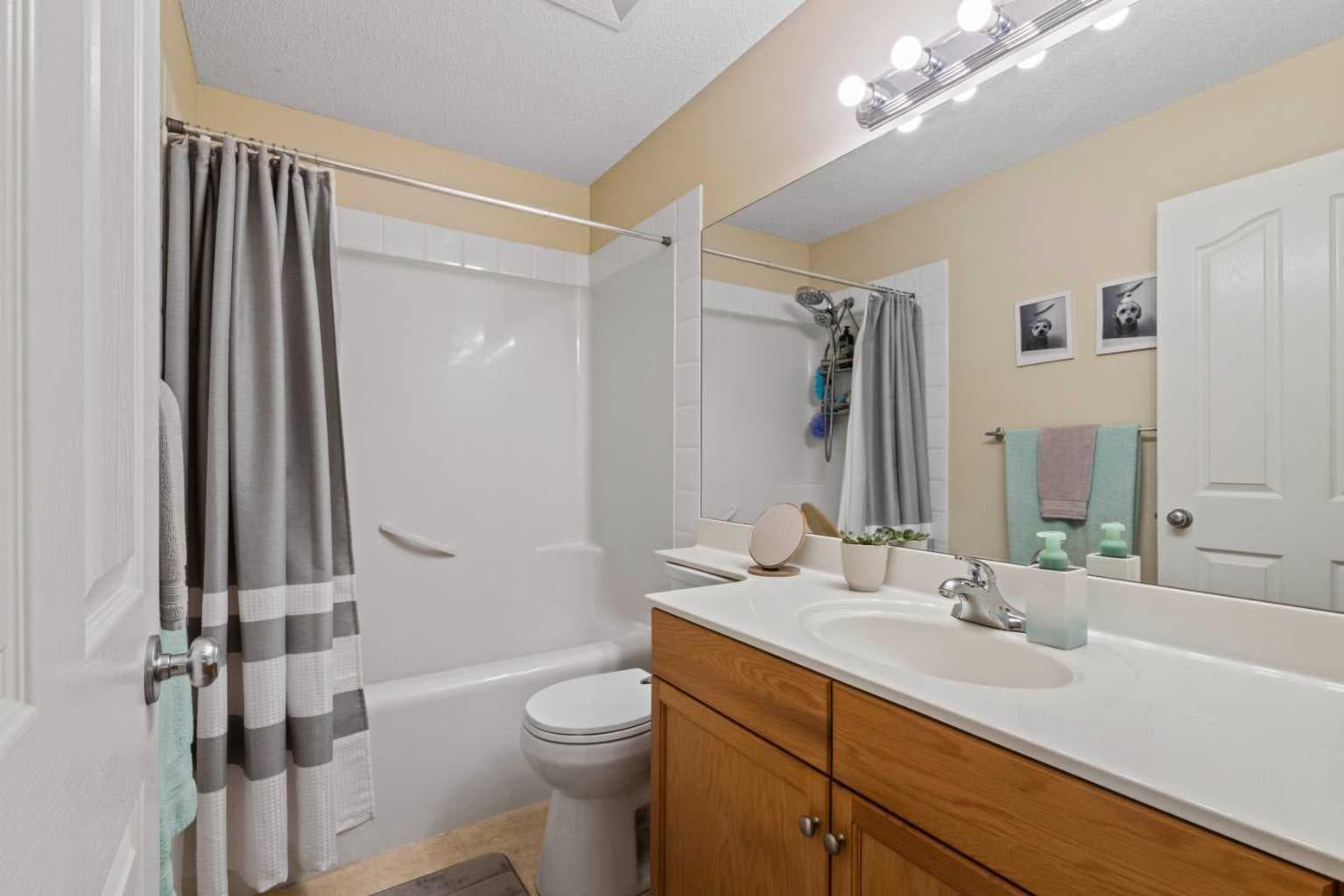 10 Taralea Bay NE