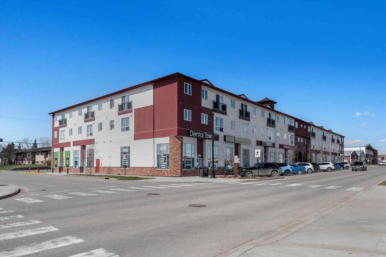 214, 1010 Railway Street 