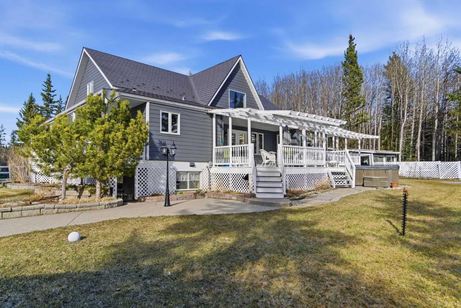 273116 Grand Valley Road 
