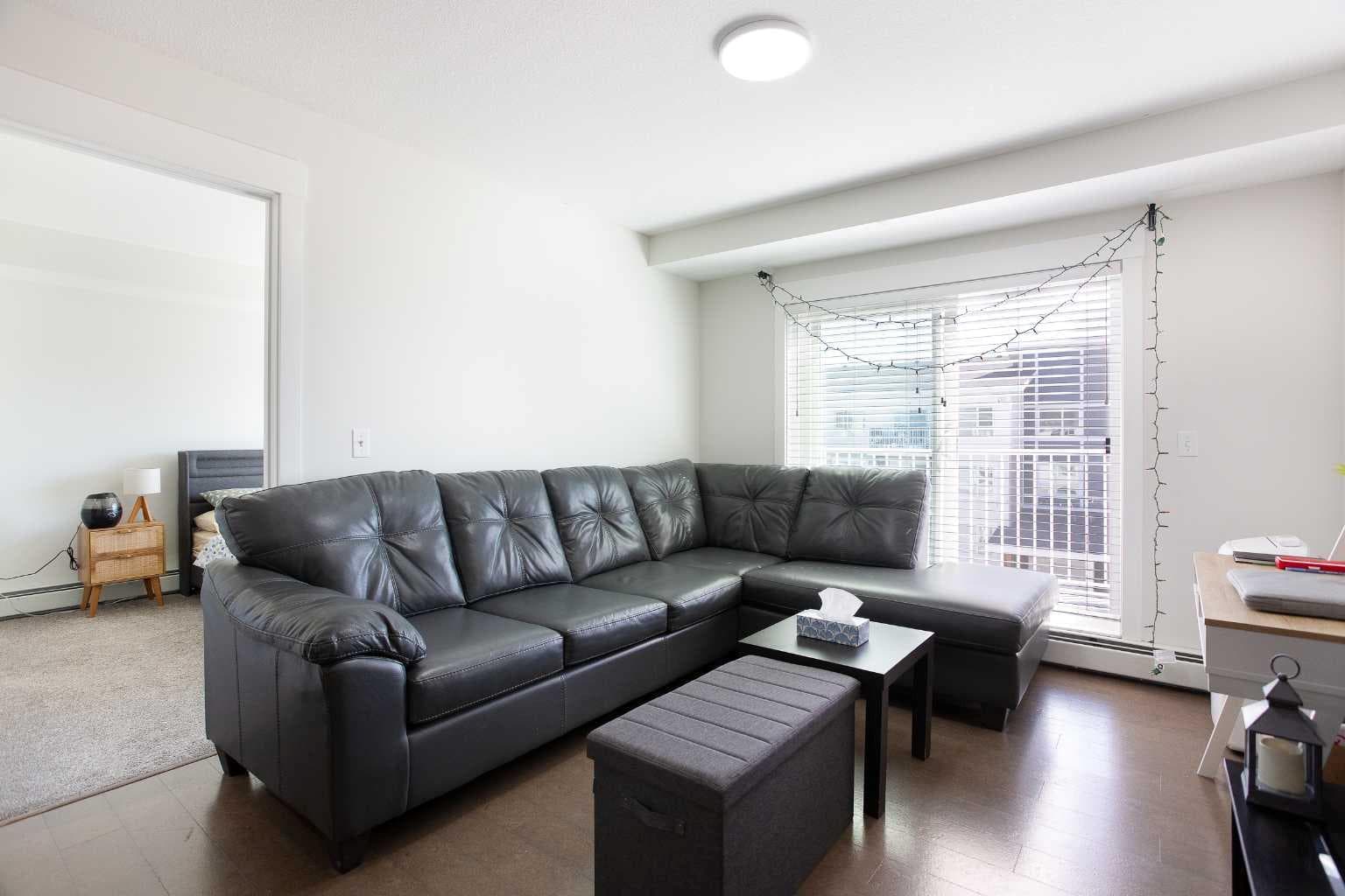 2406, 302 Skyview Ranch Drive NE