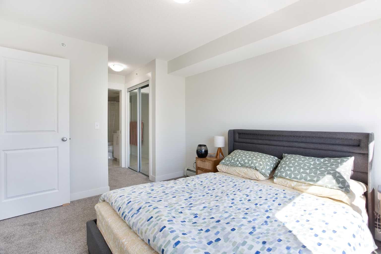 2406, 302 Skyview Ranch Drive NE
