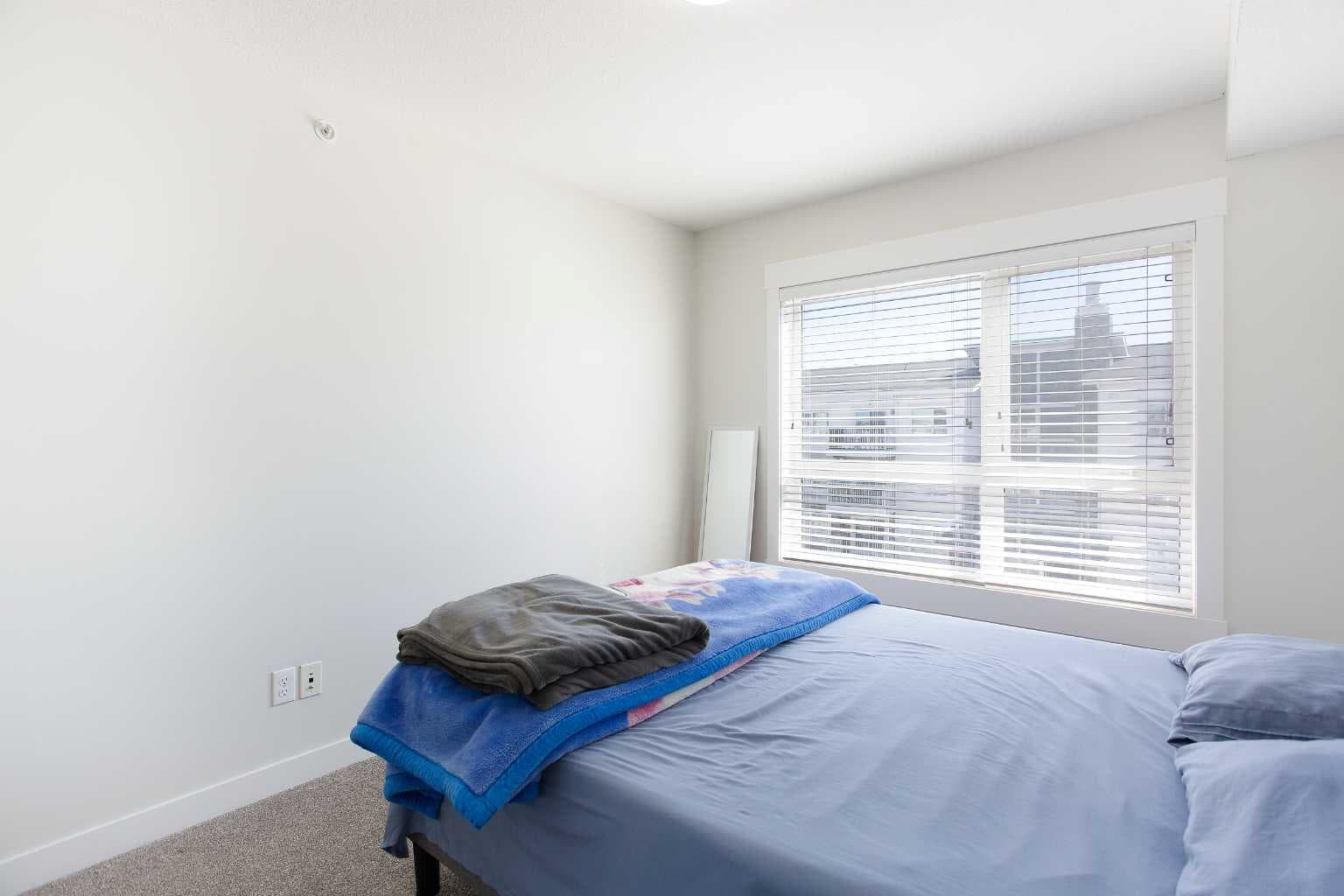 2406, 302 Skyview Ranch Drive NE